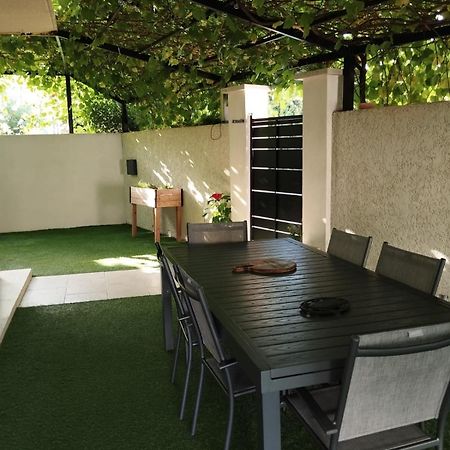 Villa J Et V Bédarrides Dış mekan fotoğraf
